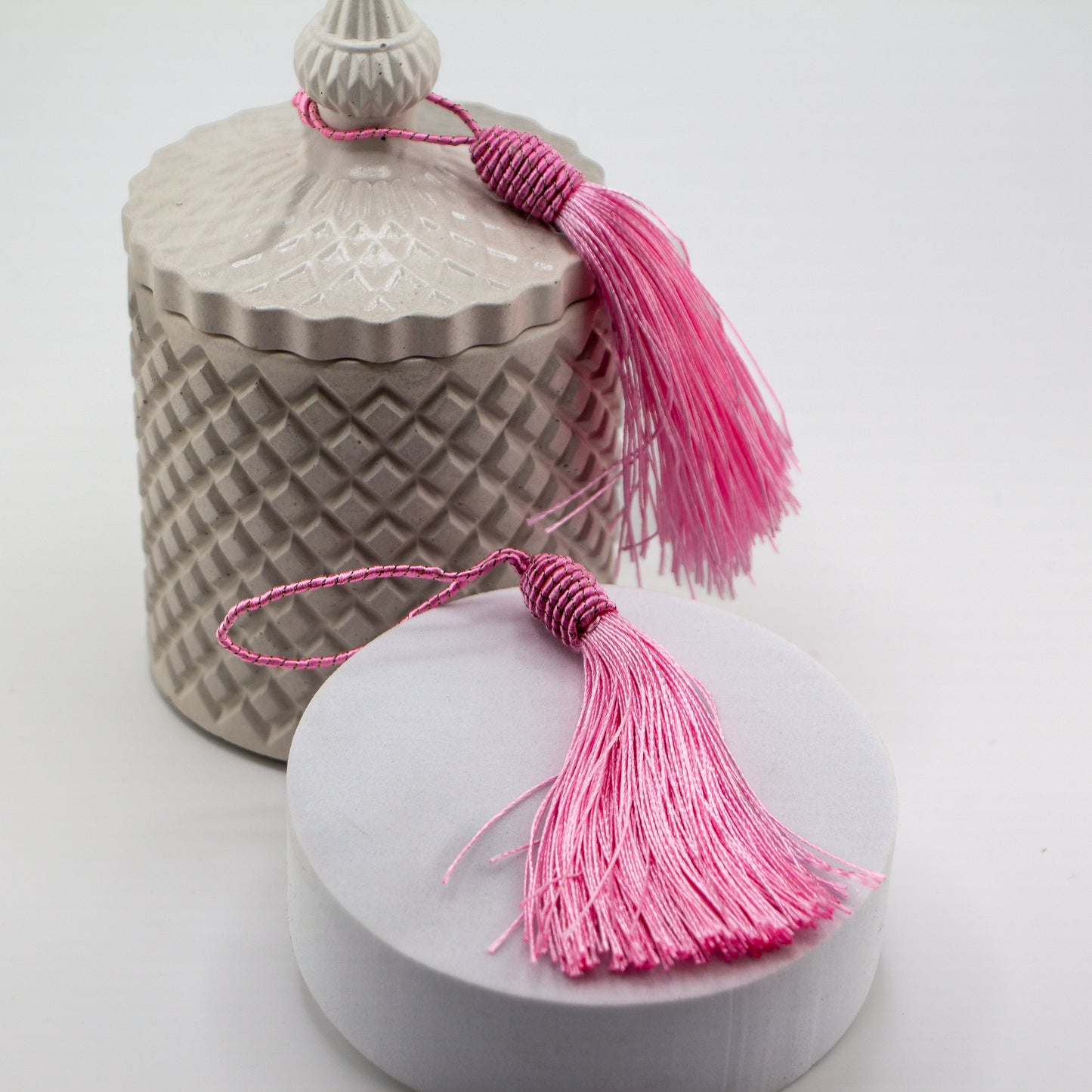 Borlas Grandes Decorativas Rosa para Velas – Tassels de Seda | Accesorios Elegantes para Tapas y Envases de Velas Artesanales
