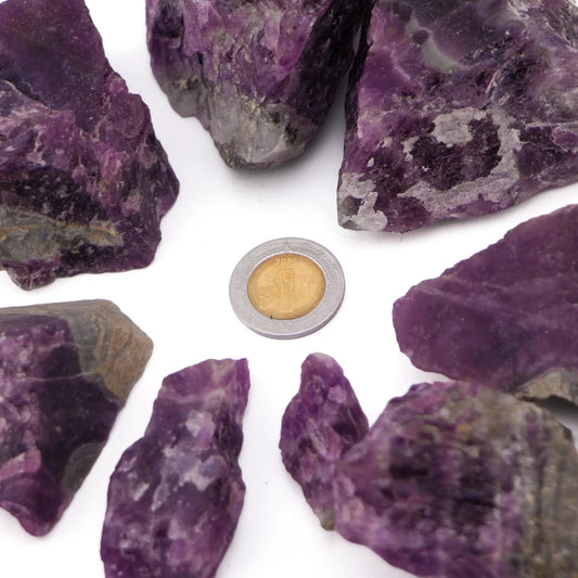 Cuarzo Amatista Bruto – Piedra de Protección, Intuición y Calma Espiritual - Candle Craft