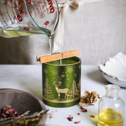 300ml - Mónaco Vaso de vidrio para velas - Frasco Verde Mate / Metálico con Silueta de Pinos de Navidad y Renos - Candle Craft