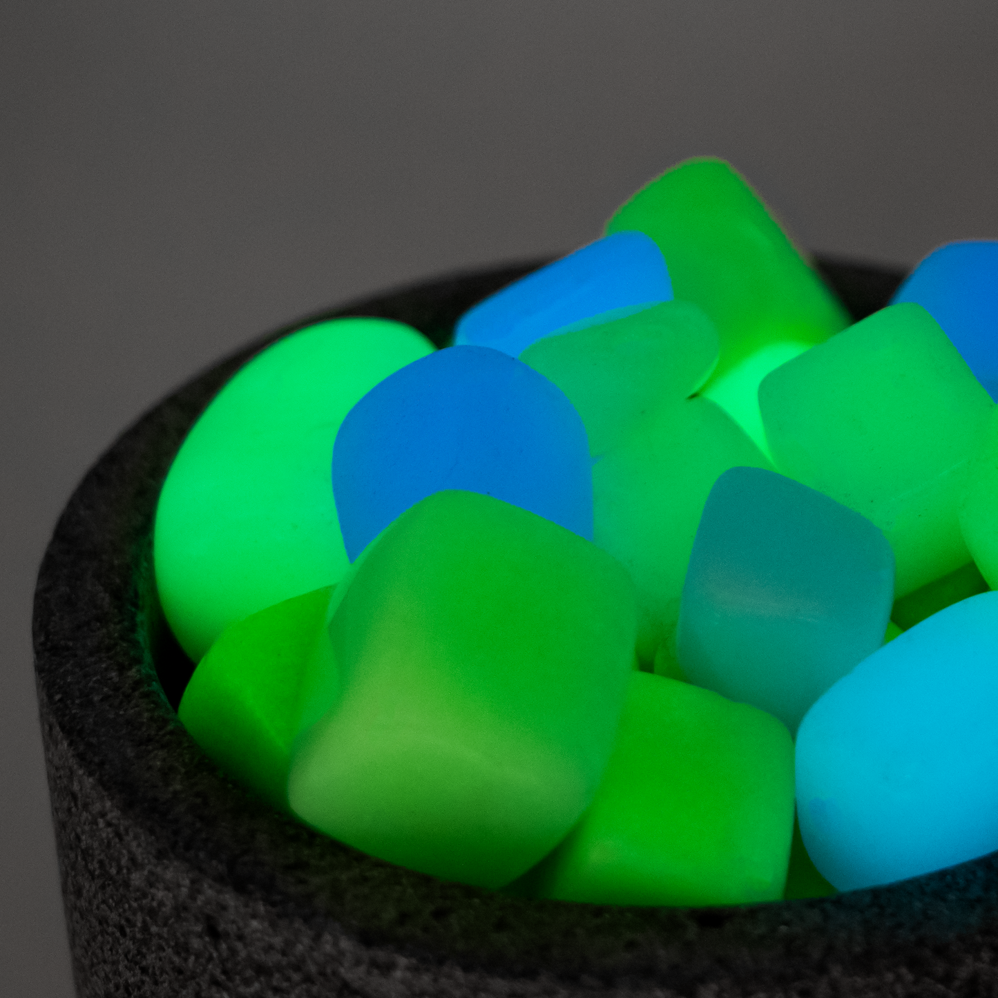 Piedras Petralux Luminiscentes Tipo Cuarzo – Piedra Verde de Luz y Creatividad para Velas y Decoración