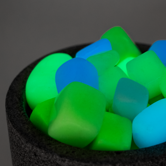 Piedras Petralux Luminiscentes Tipo Cuarzo – Piedra Verde de Luz y Creatividad para Velas y Decoración