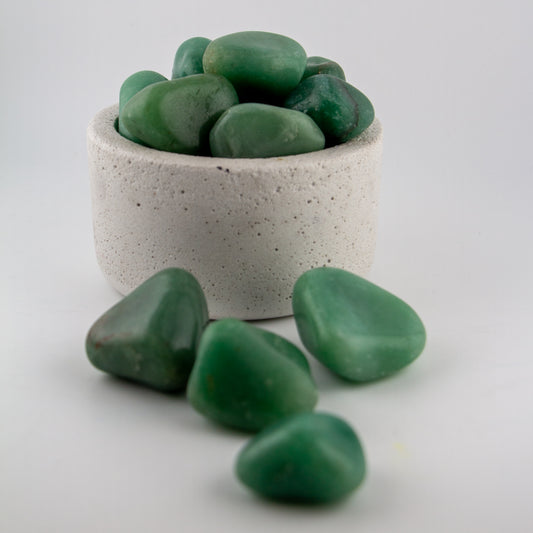 Venturina Verde Pulida – Piedra de Abundancia y Armonía para Velas y Decoración
