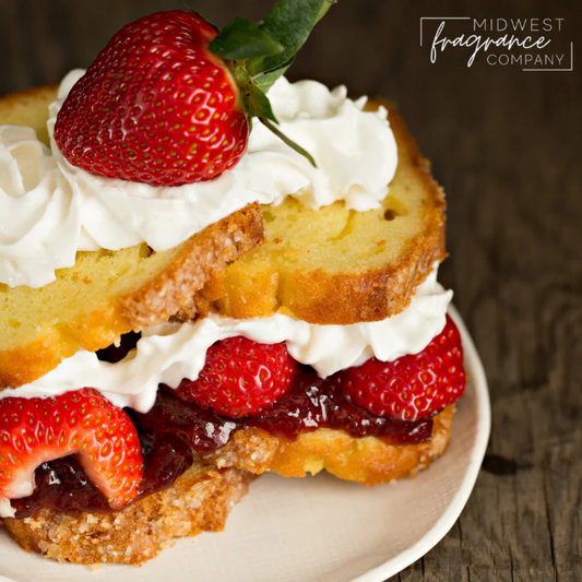 Fragancia Midwest Fragrance Company - Strawberry Pound Cake - Pastel de Fresa - Inspirada en Bath & Body Works (BBW)® / White Barn ®