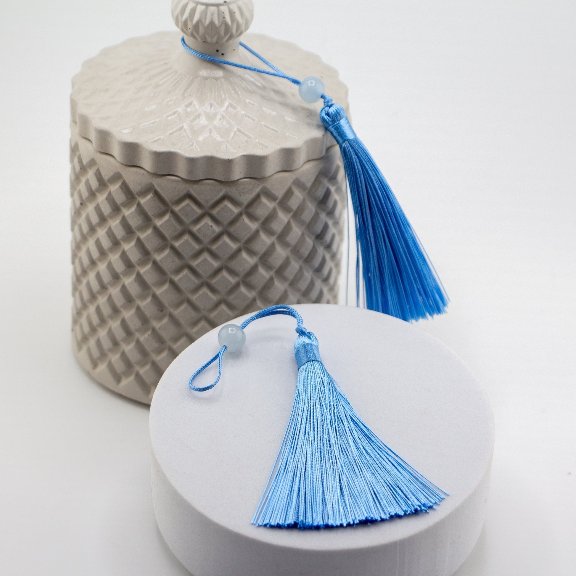 Borlas Chicas Decorativas - Azul Claro - Celeste para Velas – Tassels de Seda con Cuentas | Accesorios para Vasos de Velas de Lujo - Candle Craft