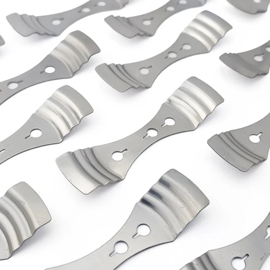 Centrador de Mecha Universal para Velas | Soporte Metálico con 3 Agujeros Redondos para Pabilo - Candle Craft