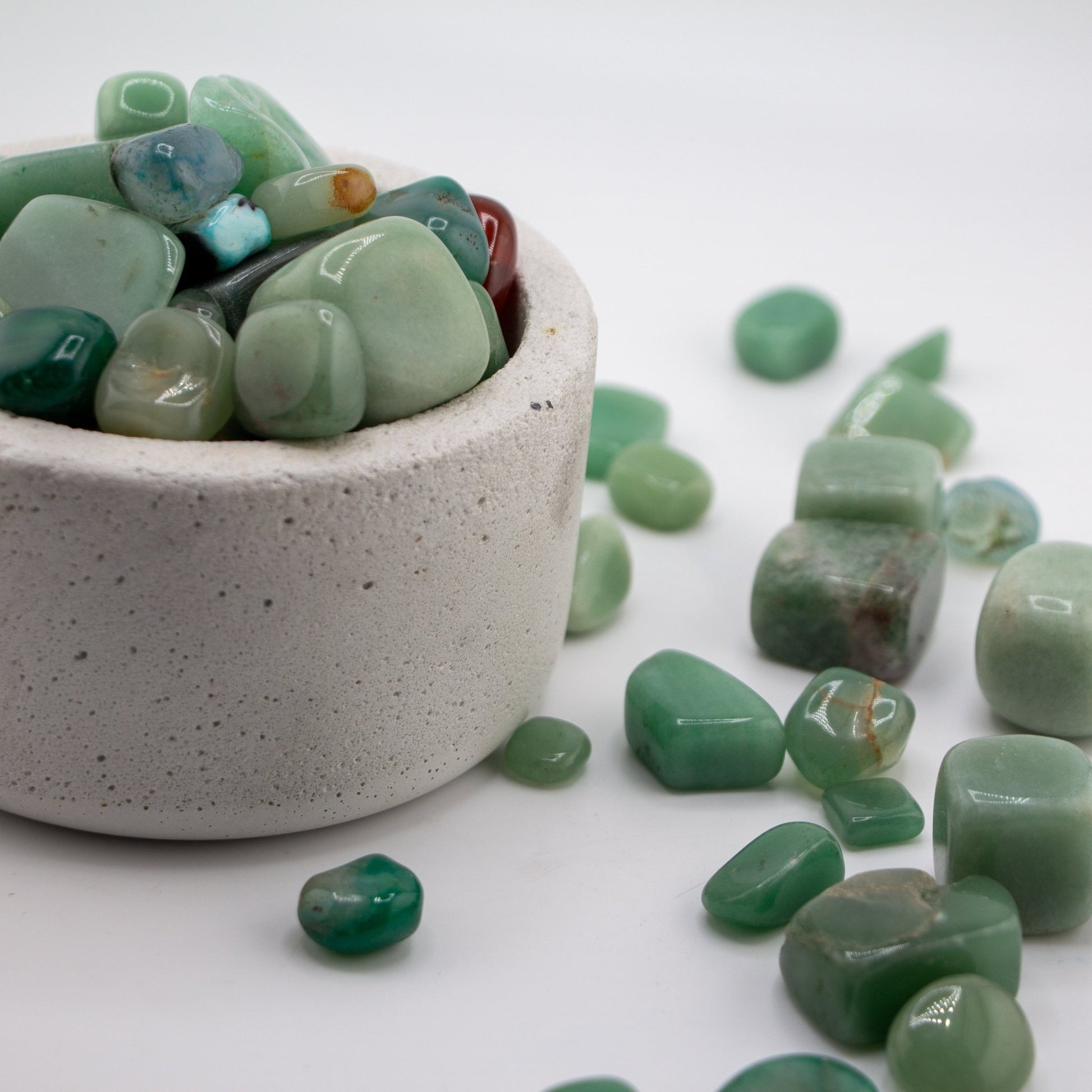 Cuarzo Ágata de Musgo Pulido – Piedra Verde Esmeralda Café de la Estabilidad y el Crecimiento para Velas y Decoración - Candle Craft