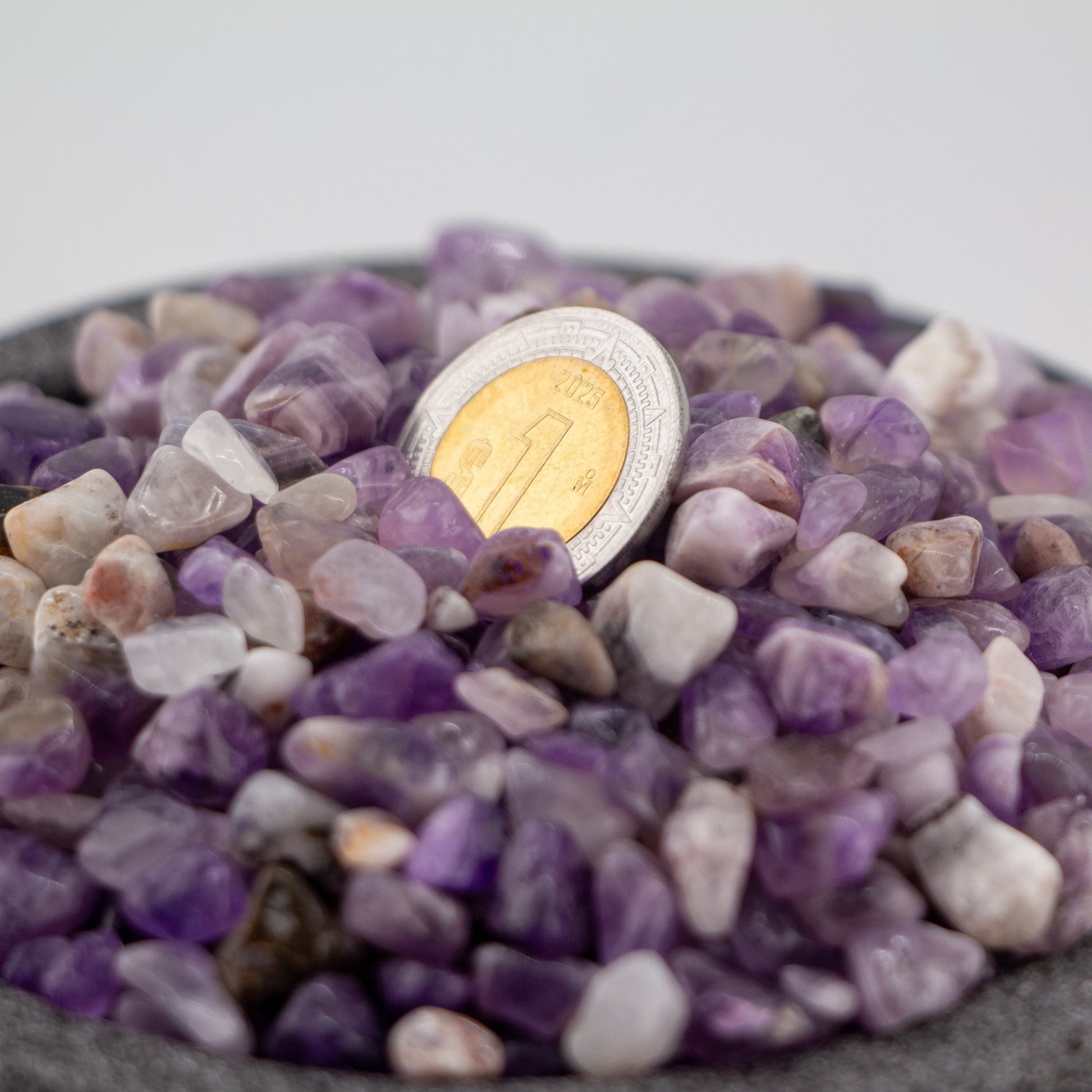 Cuarzo Amatista Confeti – Piedra de Protección, Intuición y Calma Espiritual - Candle Craft