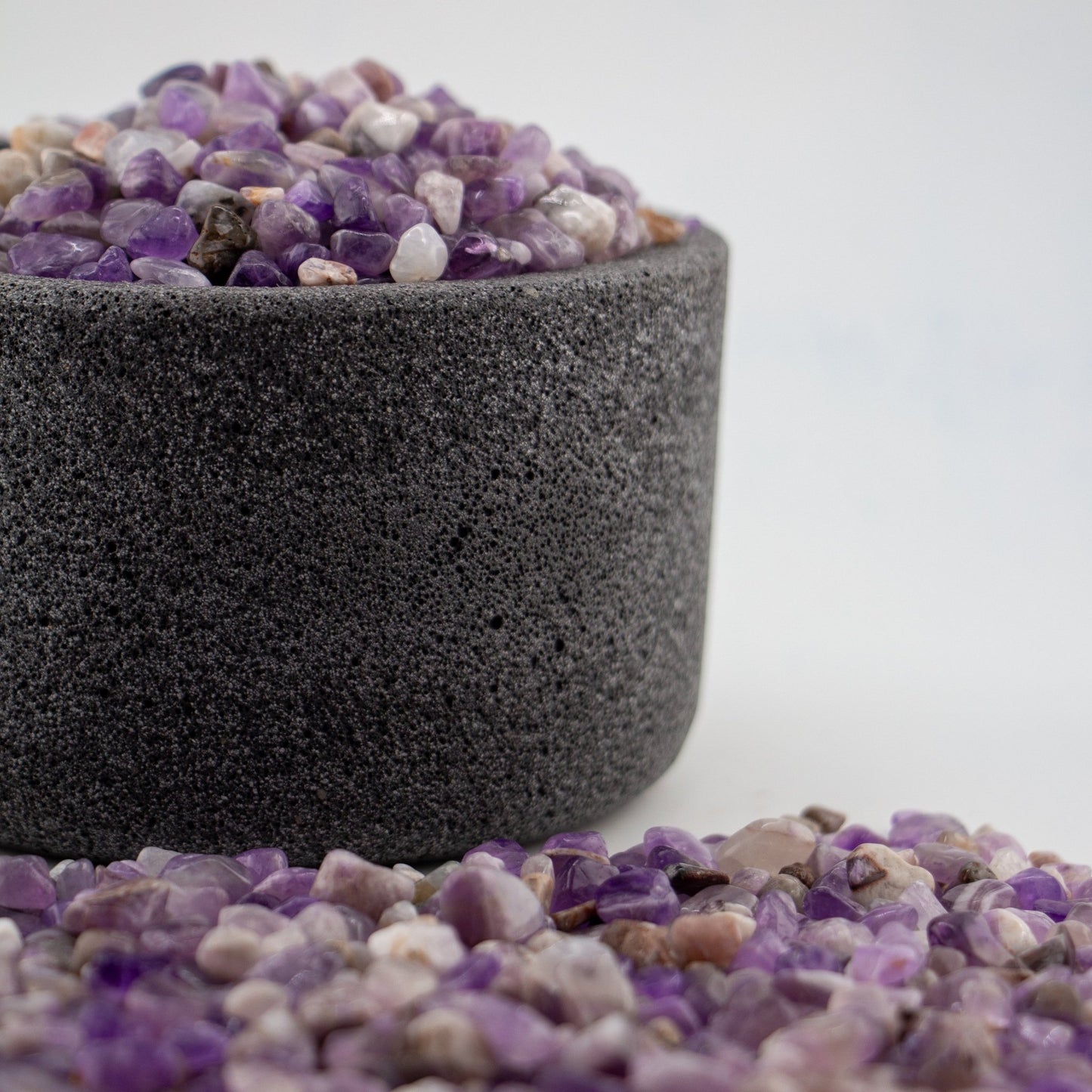 Cuarzo Amatista Confeti – Piedra de Protección, Intuición y Calma Espiritual - Candle Craft