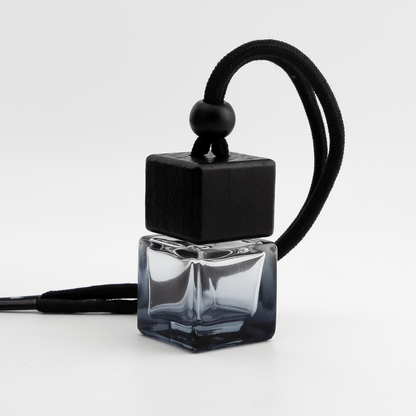 Difusor Aromático / Aromatizante para Auto / Carro – Frasco Colgante Recargable de Vidrio Gris Oscuro y Madera Tapa Cuadrada - Gris 8ml - Candle Craft