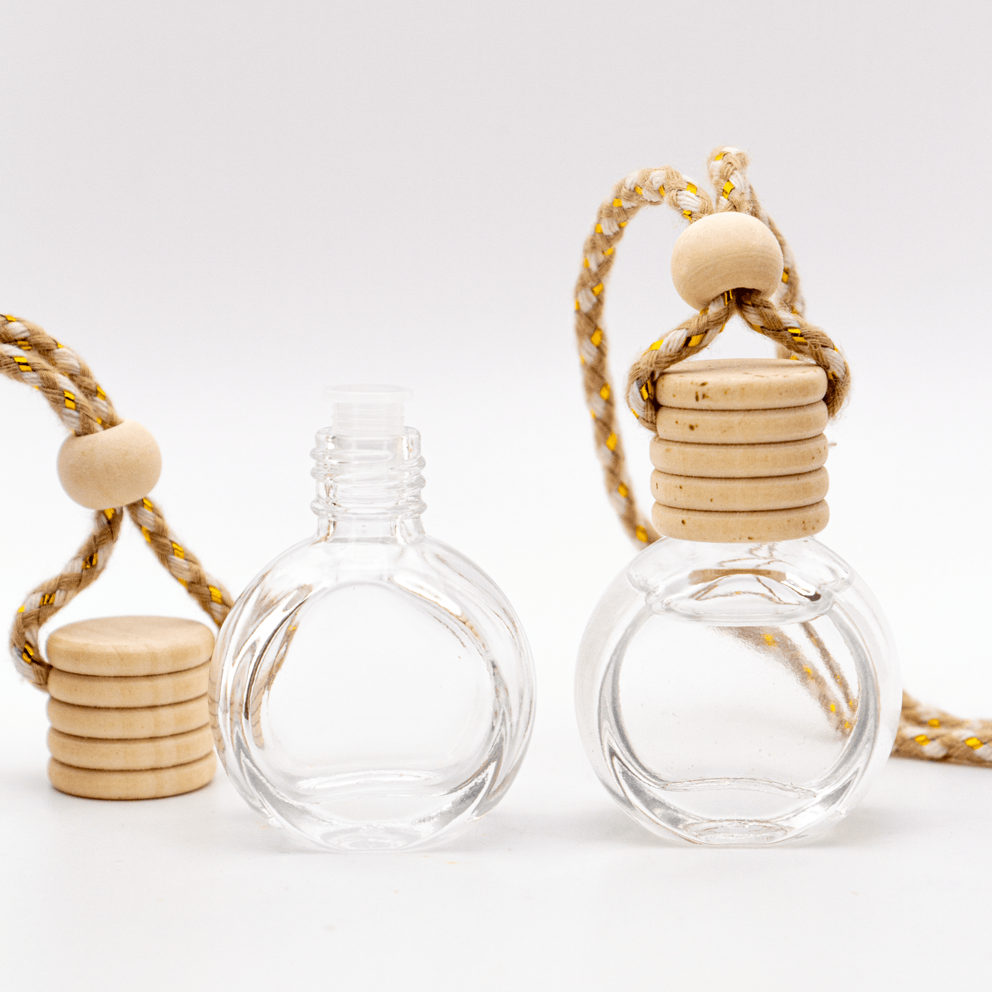 Difusor Aromático / Aromatizante para Auto / Carro – Frasco Colgante Recargable de Vidrio y Madera Redondo - Transparente 10ml - Candle Craft