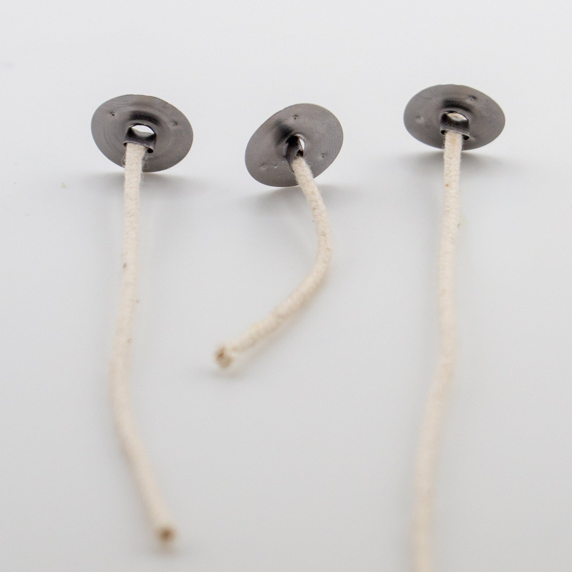 Fichas Metálicas para Pabilo – Portamechas para Velas Artesanales | Soporte de Mecha para Vela - Candle Craft