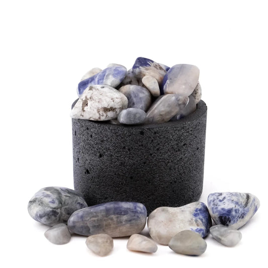 Sodalita Azul Pulida – Piedra de la Calma Mental y la Comunicación Clara para Armonizar Energías - Candle Craft