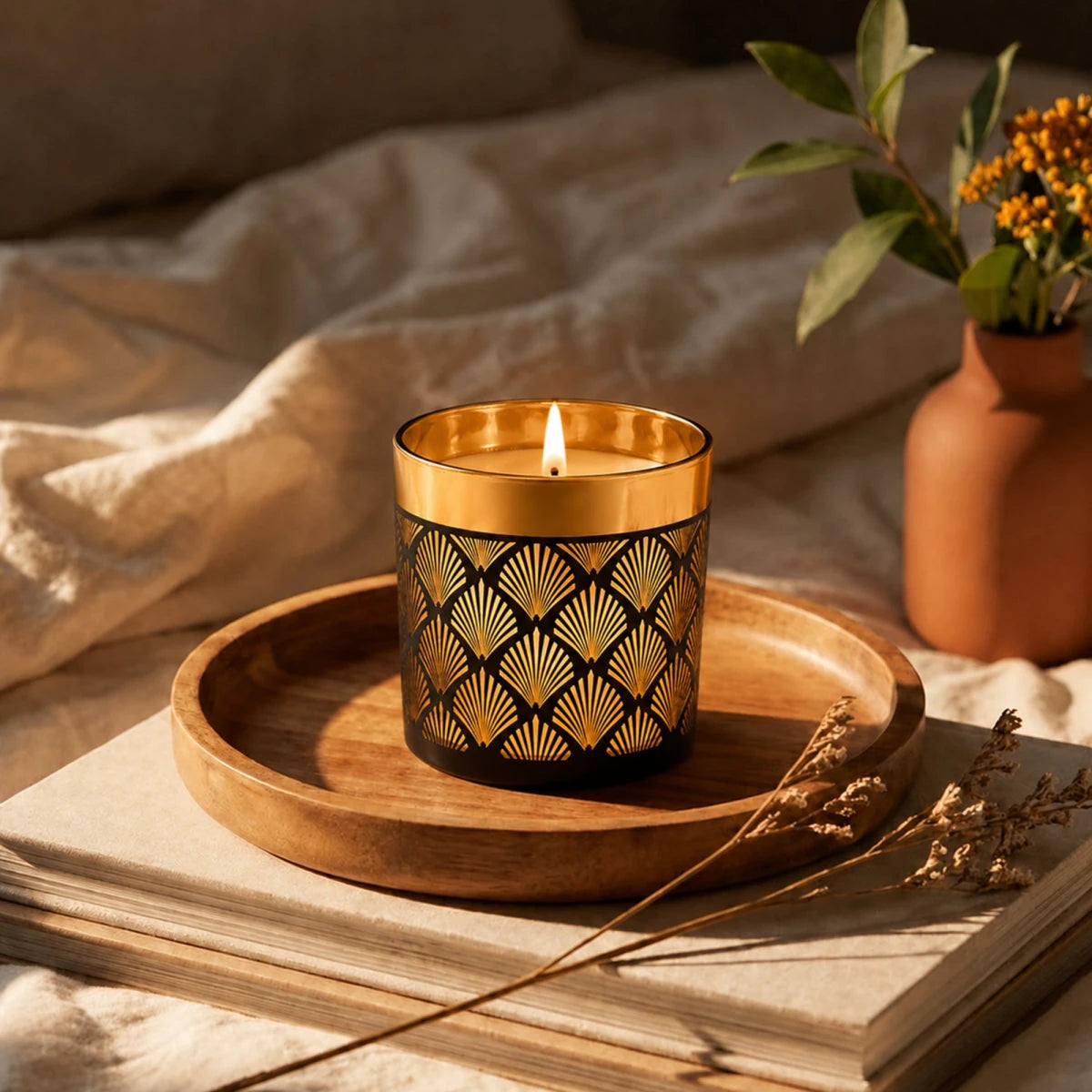 T - 300ml - Mónaco Vaso de vidrio para velas - Frasco Dorado Metalico / Negro Mate con Silueta de Mandalas - Candle Craft